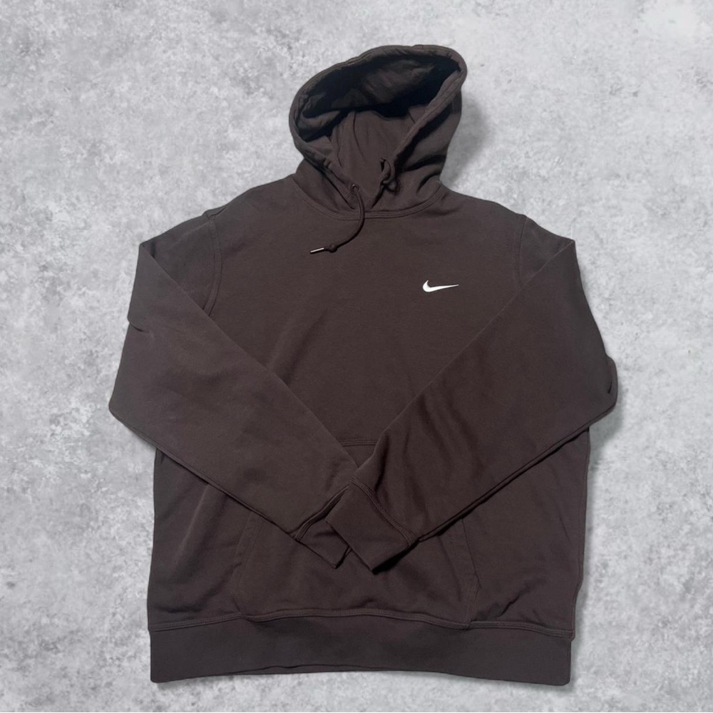 Nike Brown Sweatshirt Casual Athletic Style